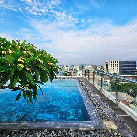 Mtr Apartment & Hotel Da Nang Exteriör bild